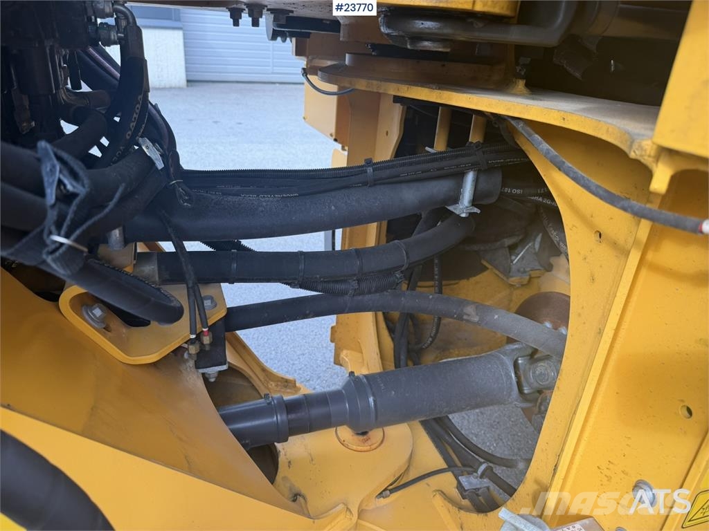 Volvo L60H2 wheel loader Iekrāvēji uz riteņiem