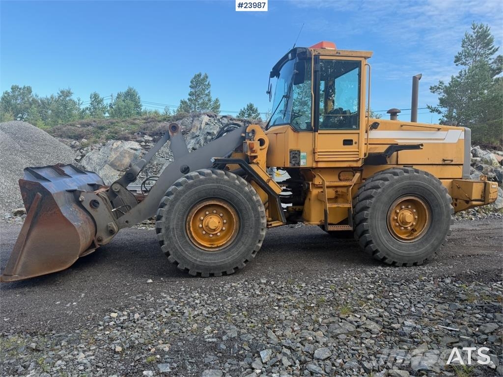 Volvo L70C Wheel Loader with 2 Buckets Iekrāvēji uz riteņiem