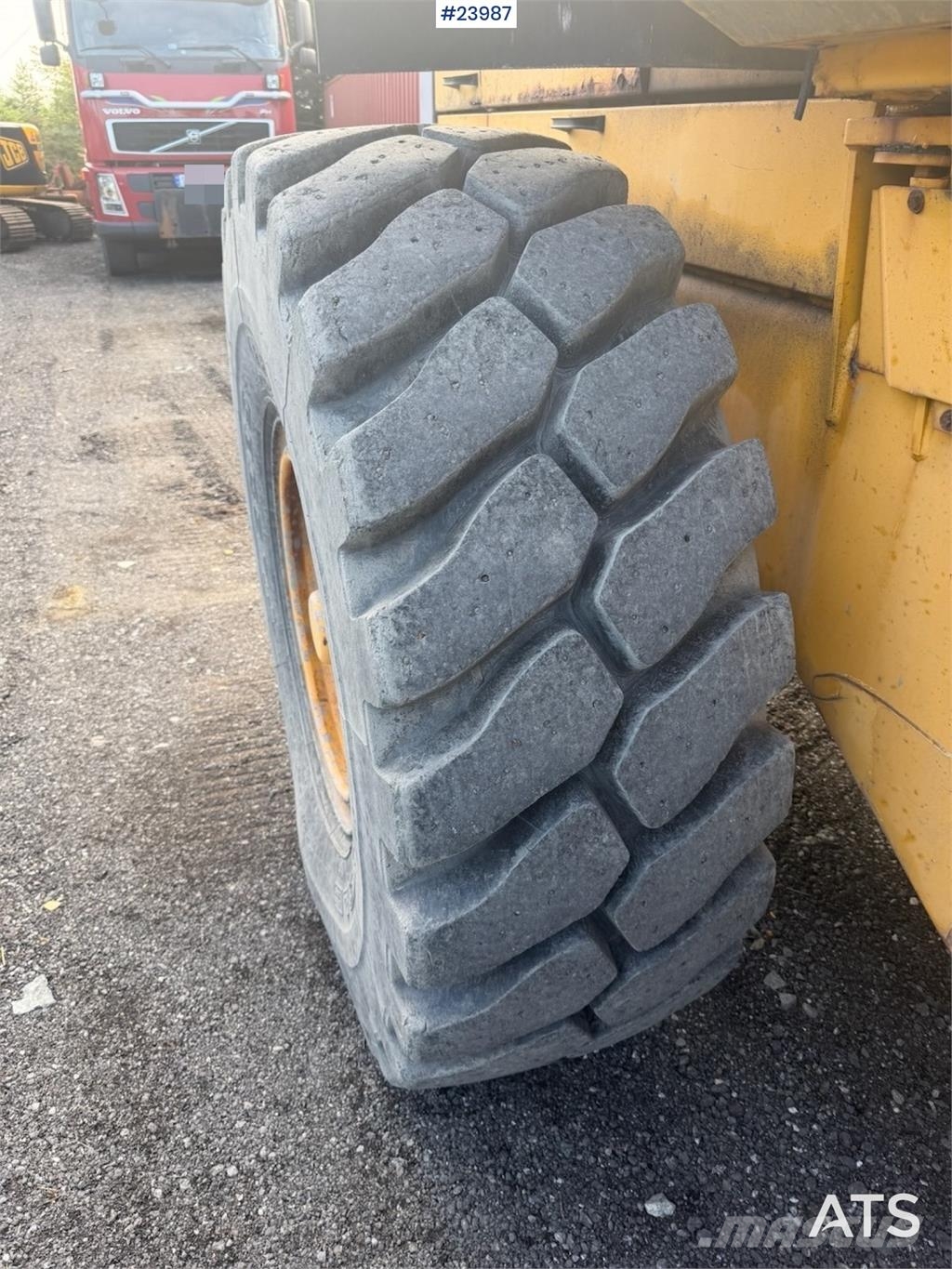 Volvo L70C Wheel Loader with 2 Buckets Iekrāvēji uz riteņiem