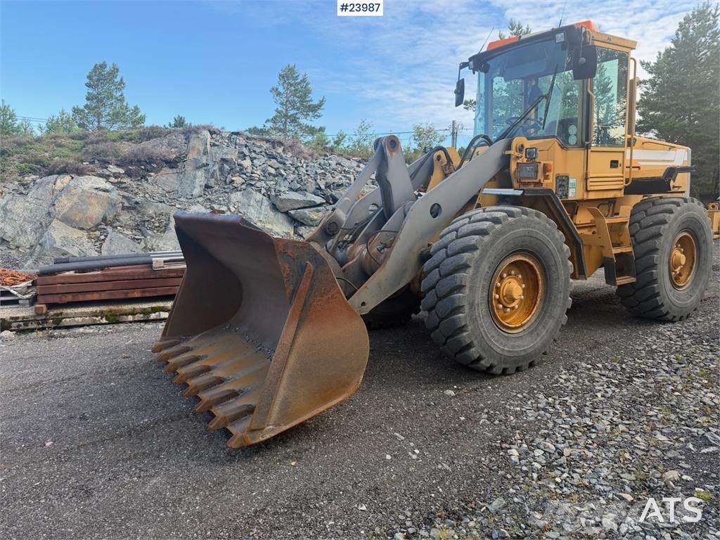 Volvo L70C Wheel Loader with 2 Buckets Iekrāvēji uz riteņiem