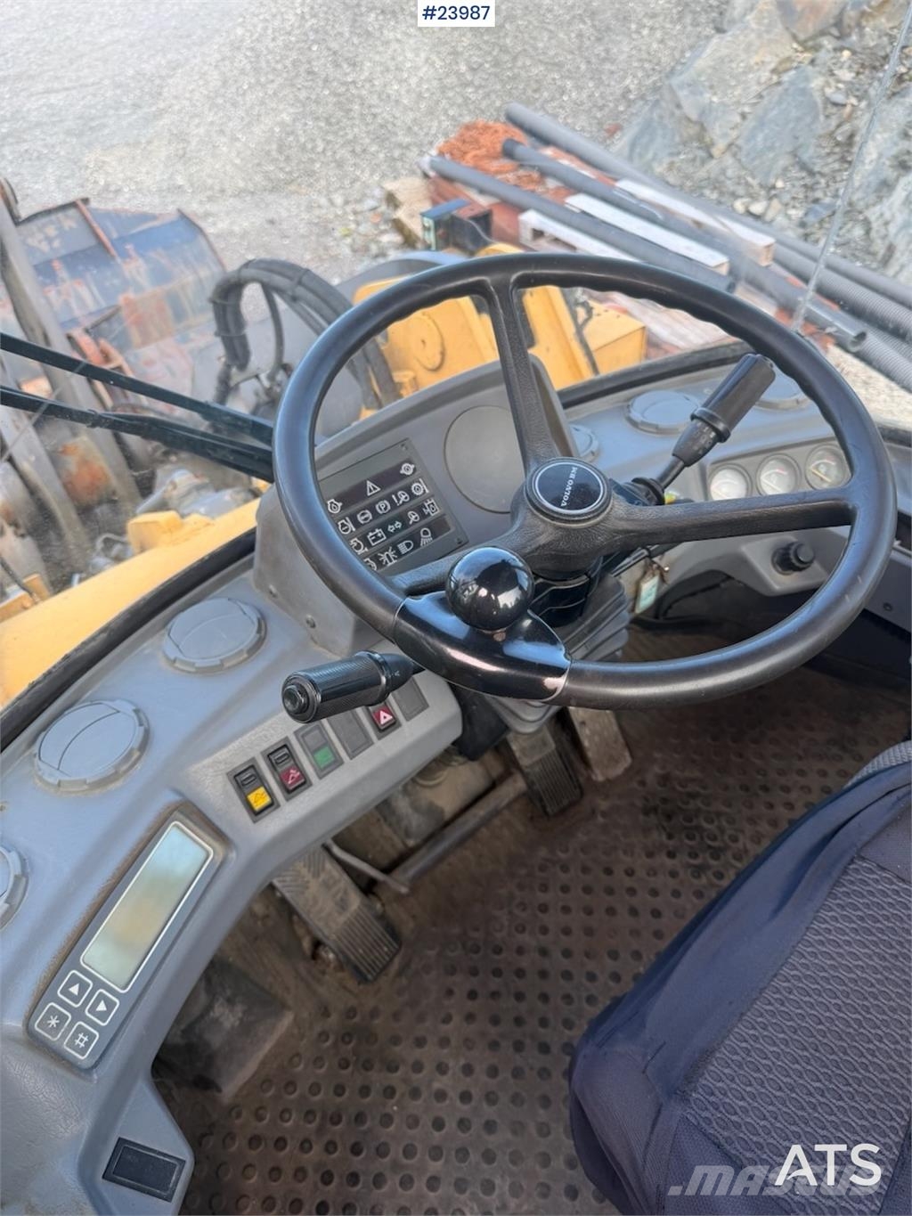 Volvo L70C Wheel Loader with 2 Buckets Iekrāvēji uz riteņiem