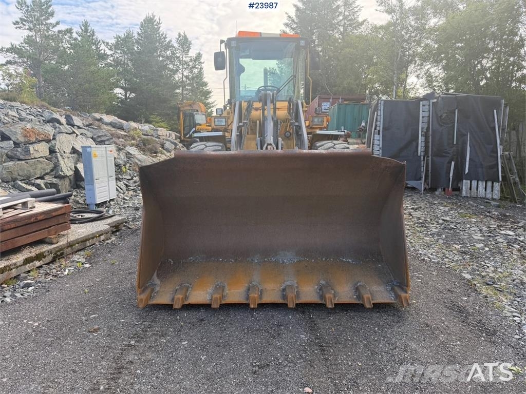 Volvo L70C Wheel Loader with 2 Buckets Iekrāvēji uz riteņiem