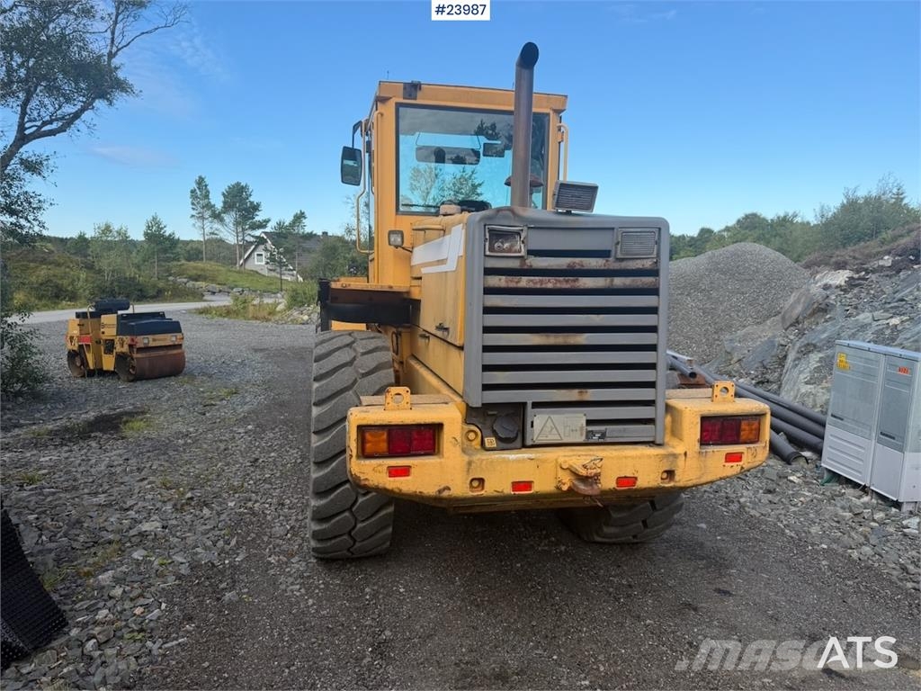 Volvo L70C Wheel Loader with 2 Buckets Iekrāvēji uz riteņiem