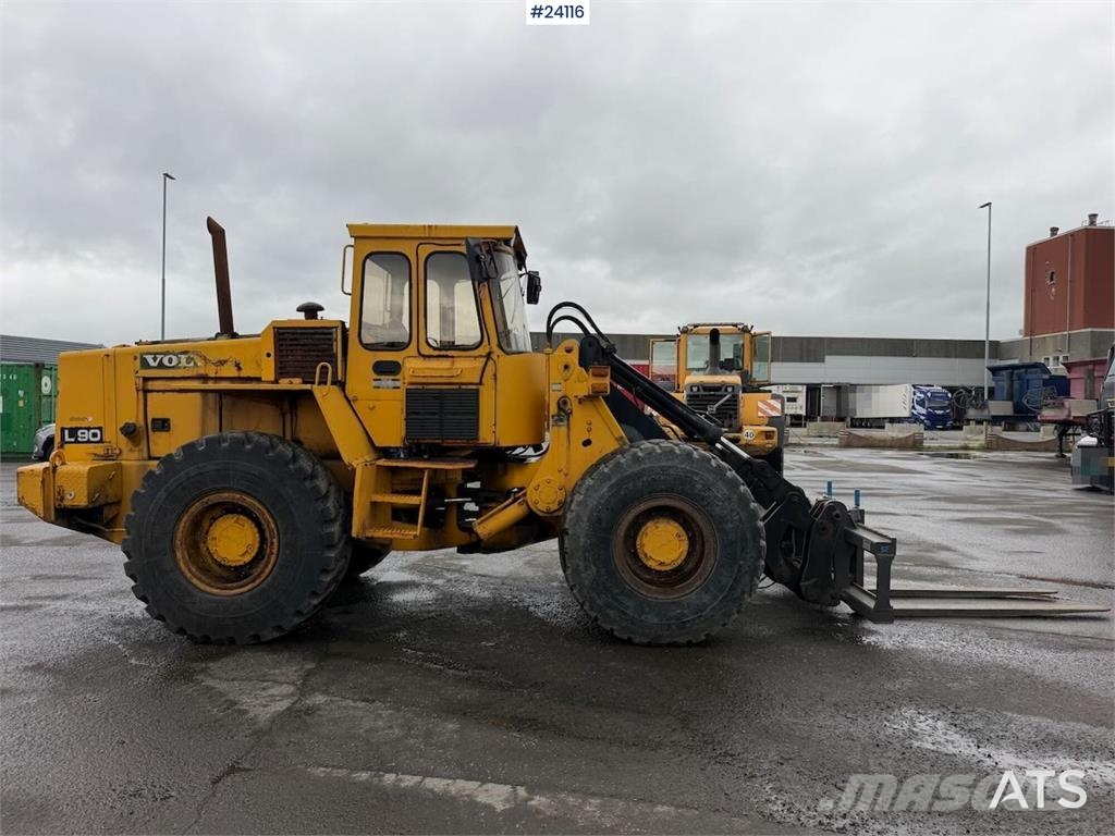 Volvo L90 wheel loader. WATCH VIDEO Hjullastere