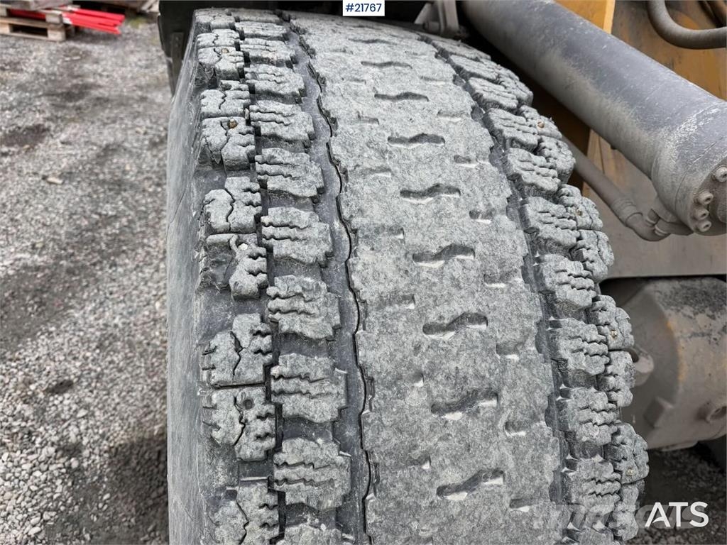 Volvo L90F wheel loader w/ Volvo gravel bucket. WATCH VI Φορτωτές με λάστιχα (Τροχοφόροι)