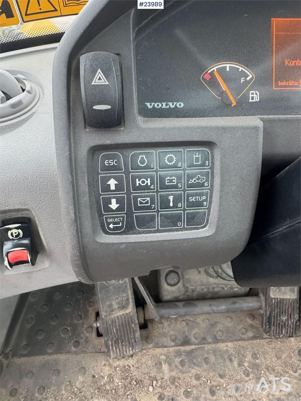 Volvo L90G Wheel Loader – Low Hours – Bucket and Pallet  Iekrāvēji uz riteņiem