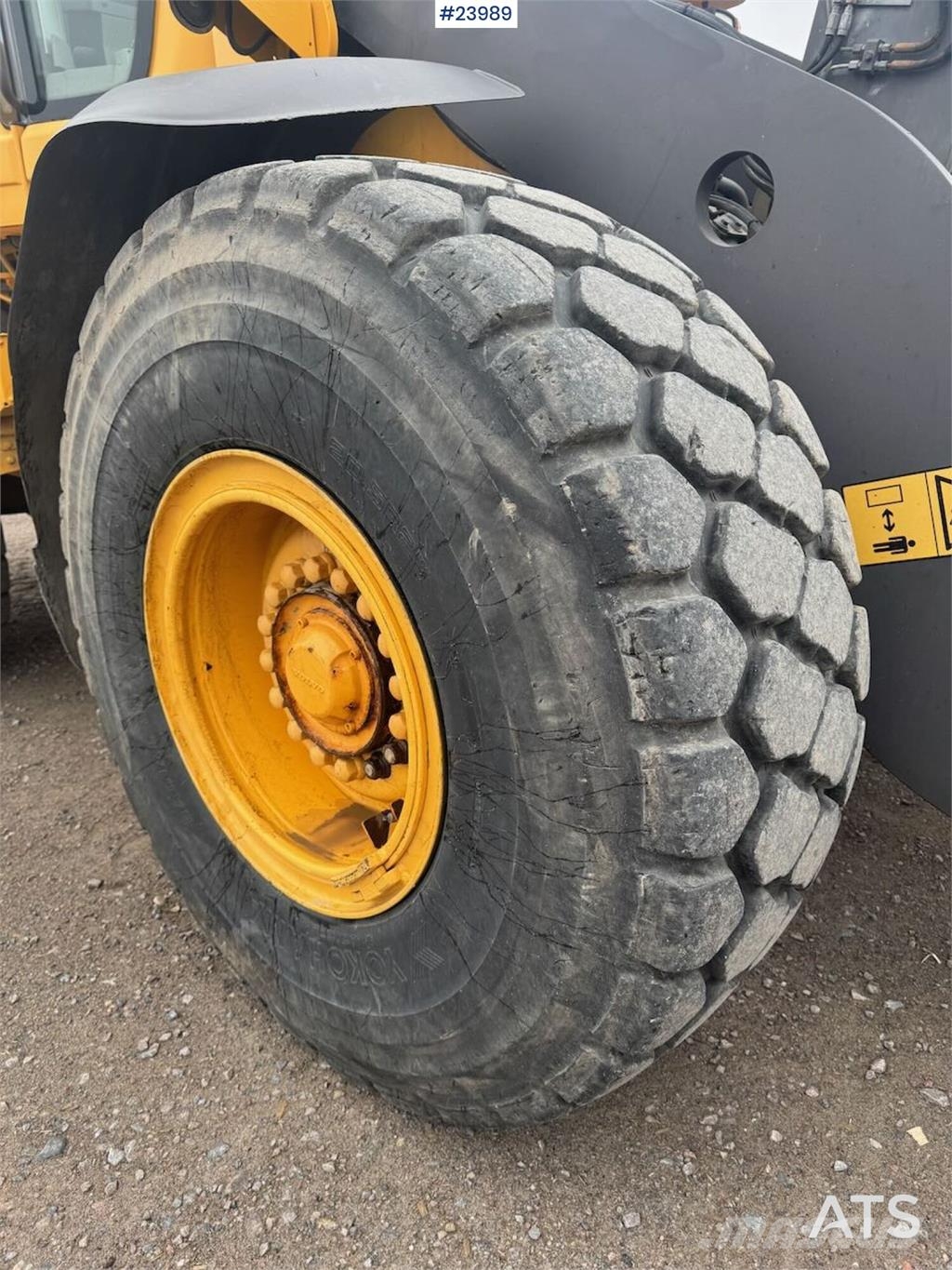 Volvo L90G Wheel Loader – Low Hours – Bucket and Pallet  Iekrāvēji uz riteņiem