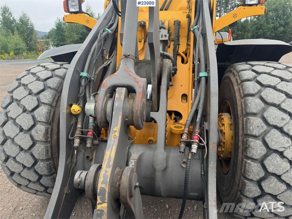 Volvo L90G Wheel Loader – Low Hours – Bucket and Pallet  Iekrāvēji uz riteņiem