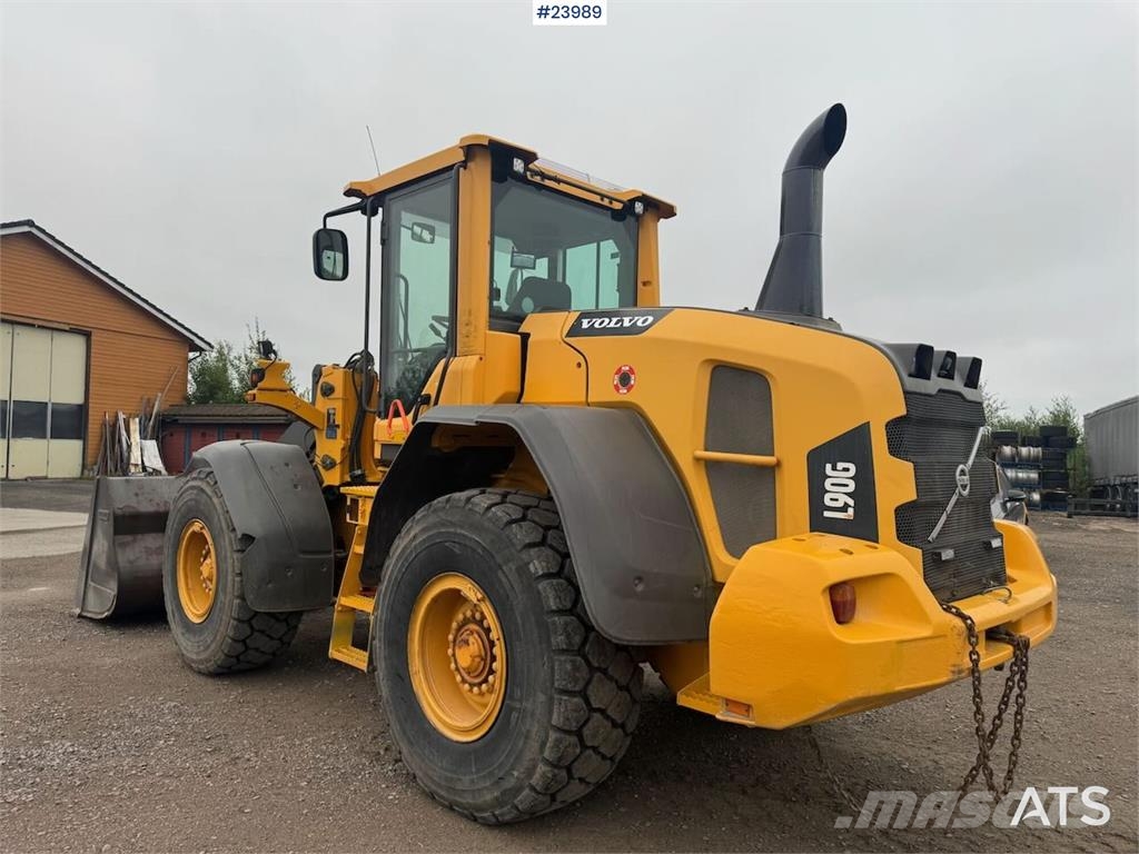 Volvo L90G Wheel Loader – Low Hours – Bucket and Pallet  Iekrāvēji uz riteņiem