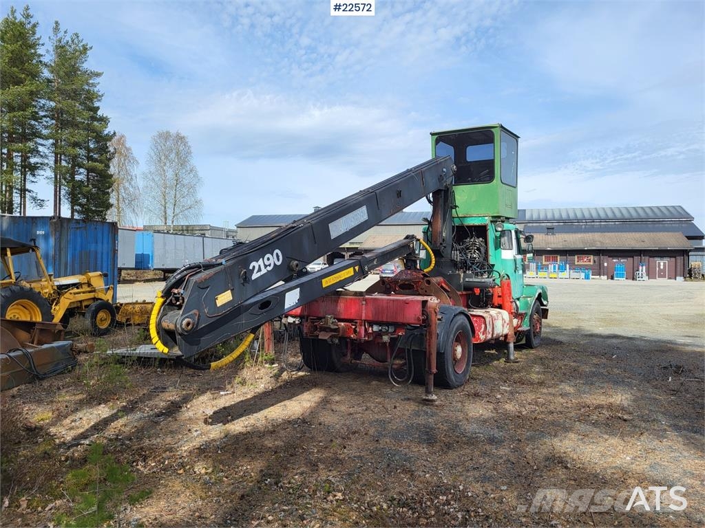 Volvo Skid Steer Loader w/ Jonsred Crane Truck mounted cranes