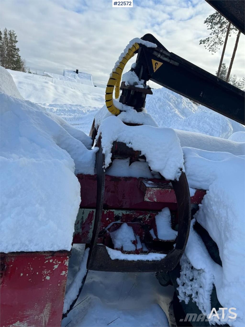 Volvo Skid Steer Loader w/ Jonsred Crane Truck mounted cranes