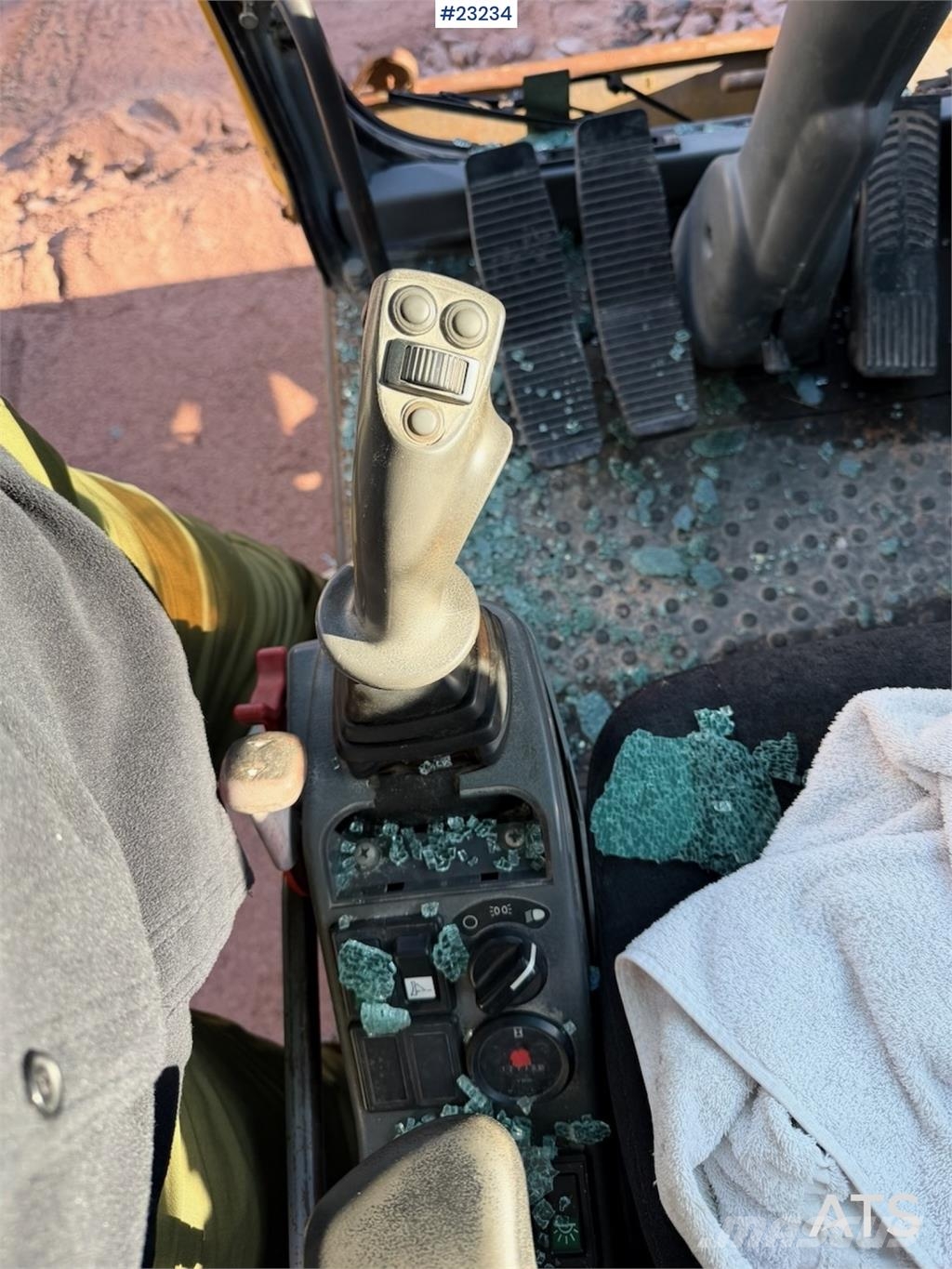 Volvo WE140B wheeled excavator with digging bucket Hjulgravere