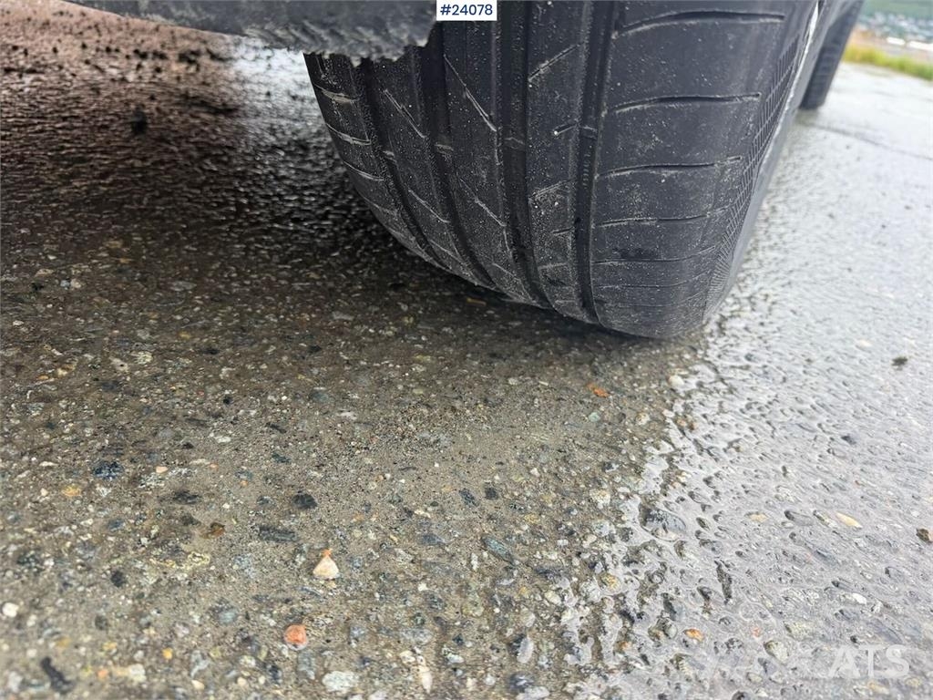 Volvo XC40 w/ two sets of tires Voiture