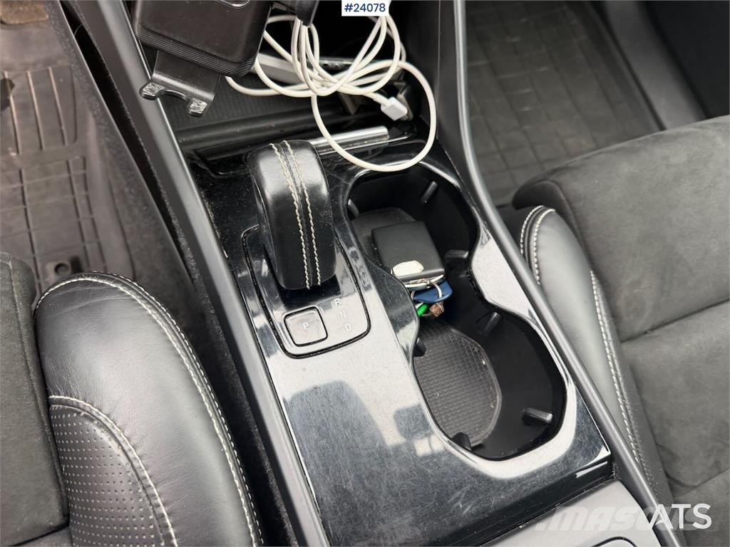 Volvo XC40 w/ two sets of tires Voiture