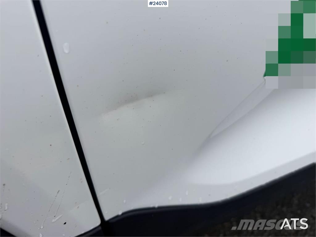 Volvo XC40 w/ two sets of tires Voiture