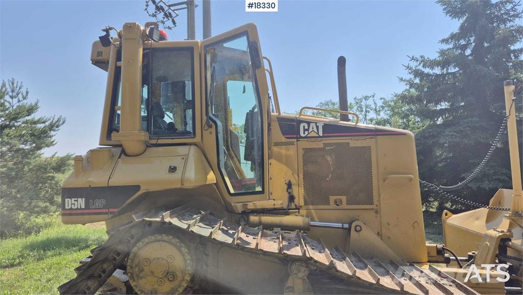 CAT D5N LGP Crawler dozers