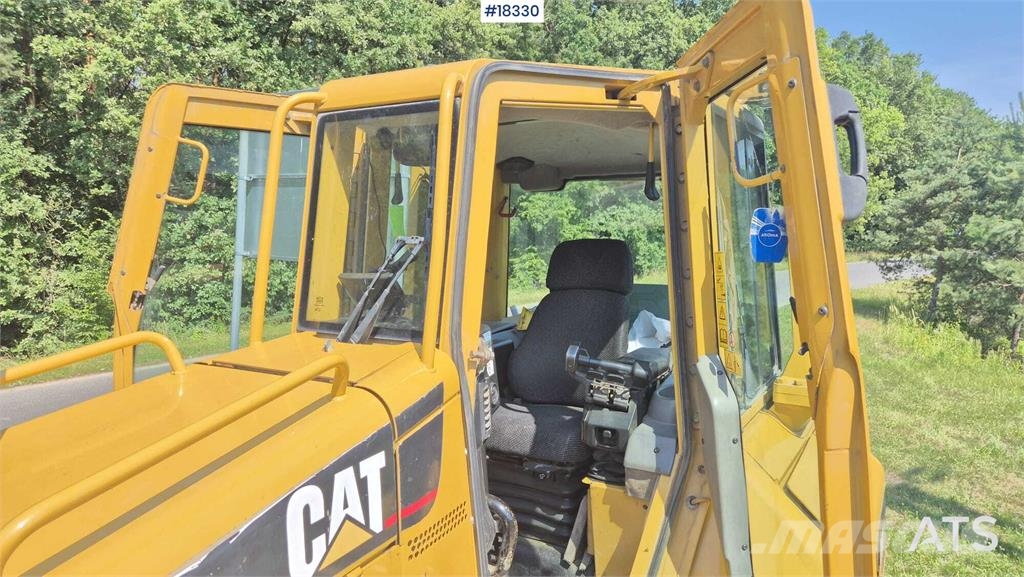 CAT D5N LGP Crawler dozers