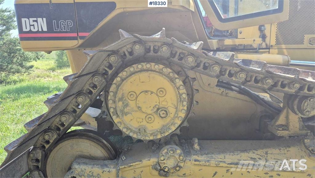 CAT D5N LGP Crawler dozers