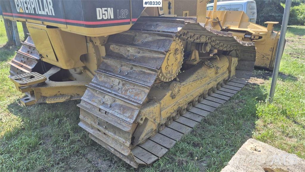 CAT D5N LGP Crawler dozers