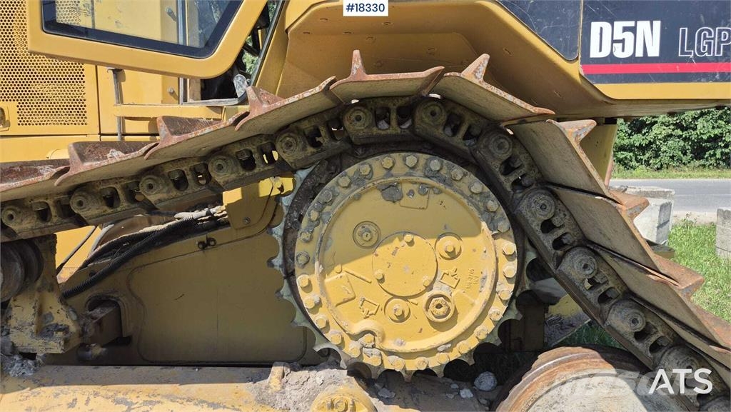CAT D5N LGP Crawler dozers