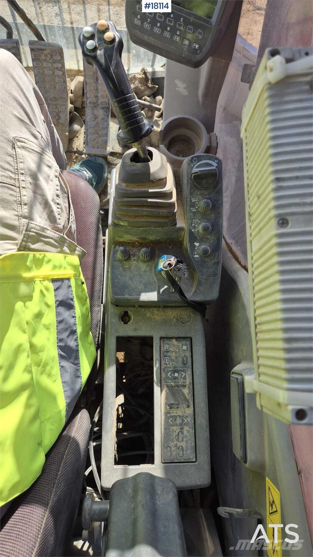 Hitachi ZX 470LCH-3 Vikšriniai ekskavatoriai
