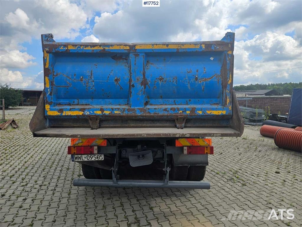 Iveco Trakker +EFFER 210 3s Camiones grúa
