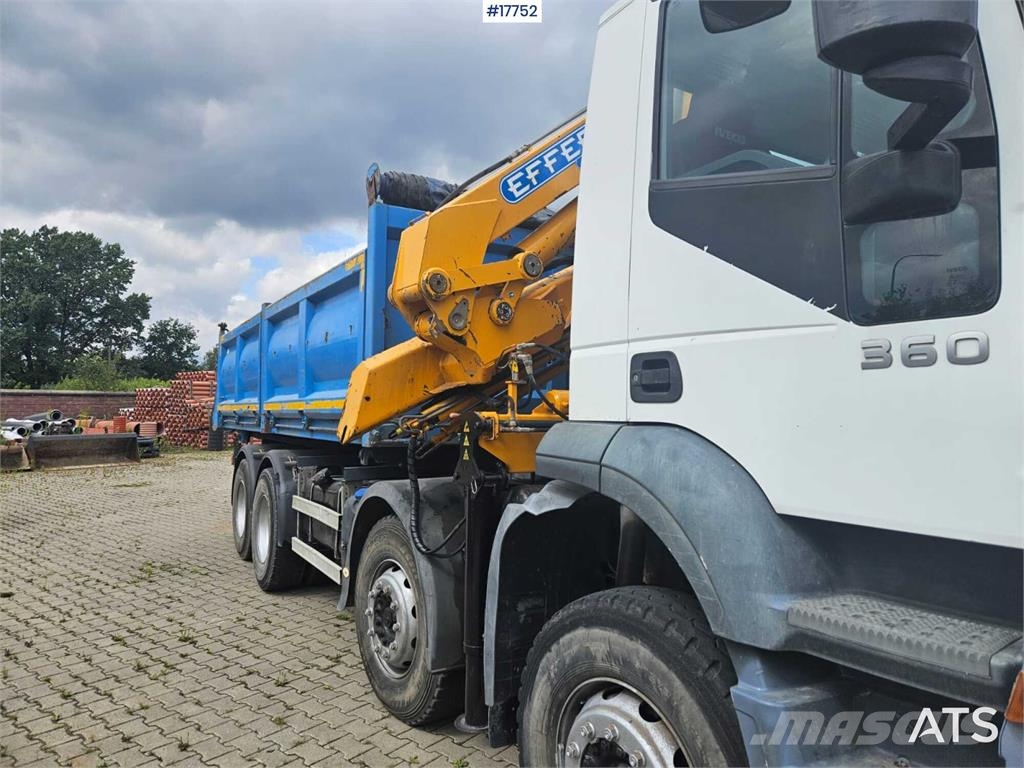 Iveco Trakker +EFFER 210 3s Camiones grúa