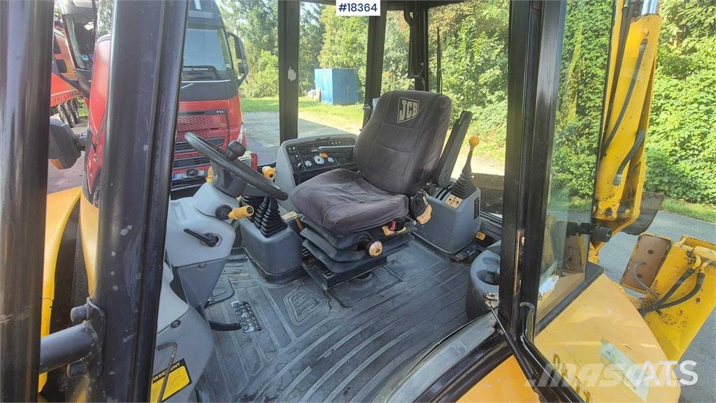 JCB 4CX Tractopelle