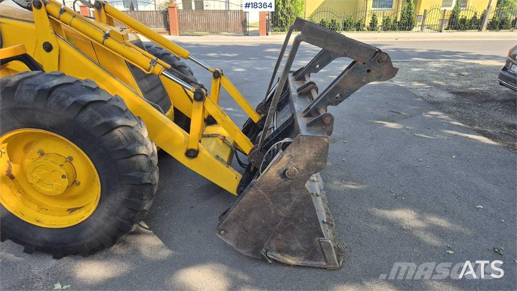 JCB 4CX Tractopelle