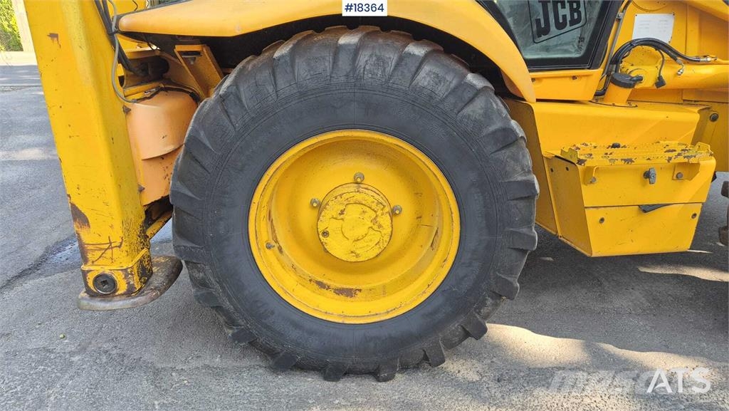 JCB 4CX Tractopelle