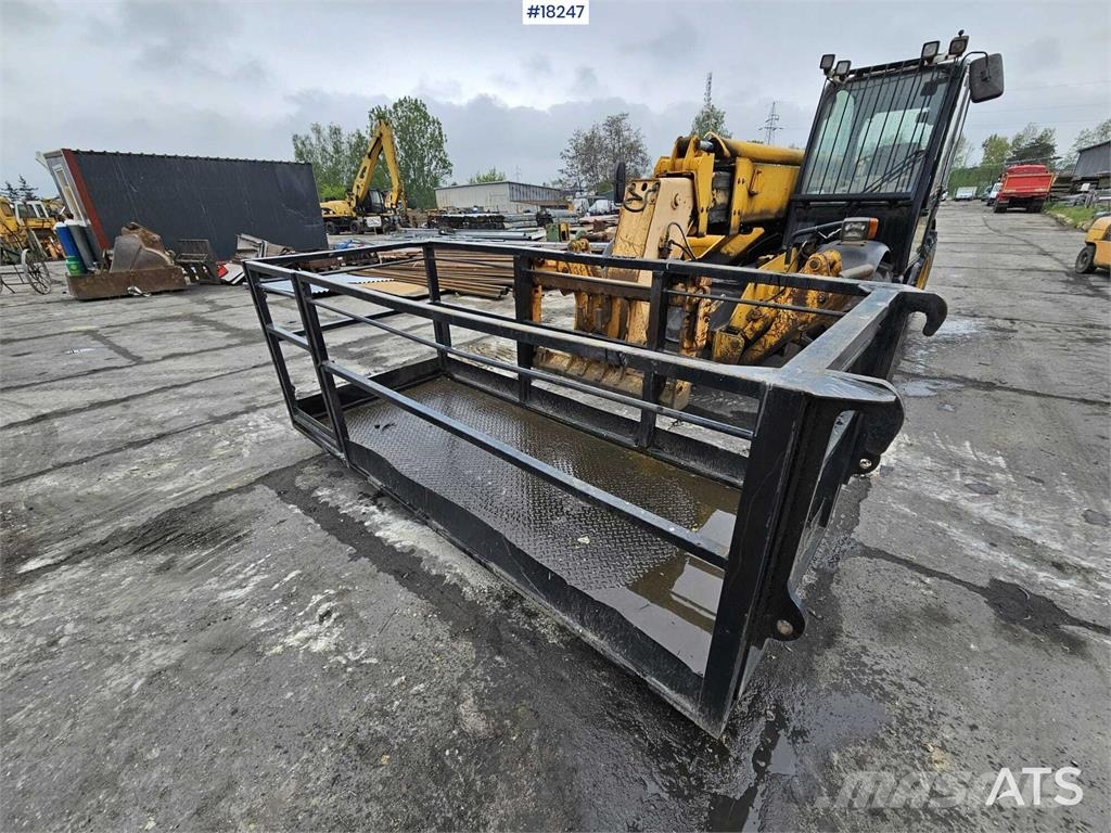 JCB 532-120 Cargadoras de ruedas telescópicas