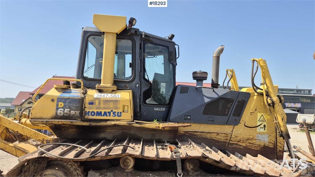 Komatsu D65PX-15 Dozers - Tratores rastos