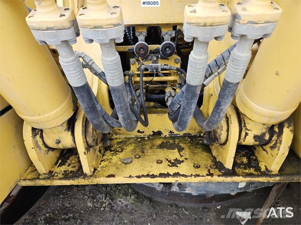 Komatsu PC210LC-8 Εκσκαφείς με ερπύστριες