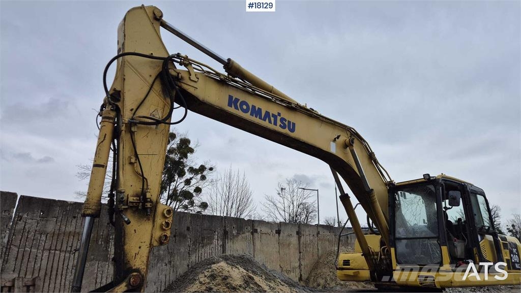 Komatsu PC240LC-8 حفارات زحافة
