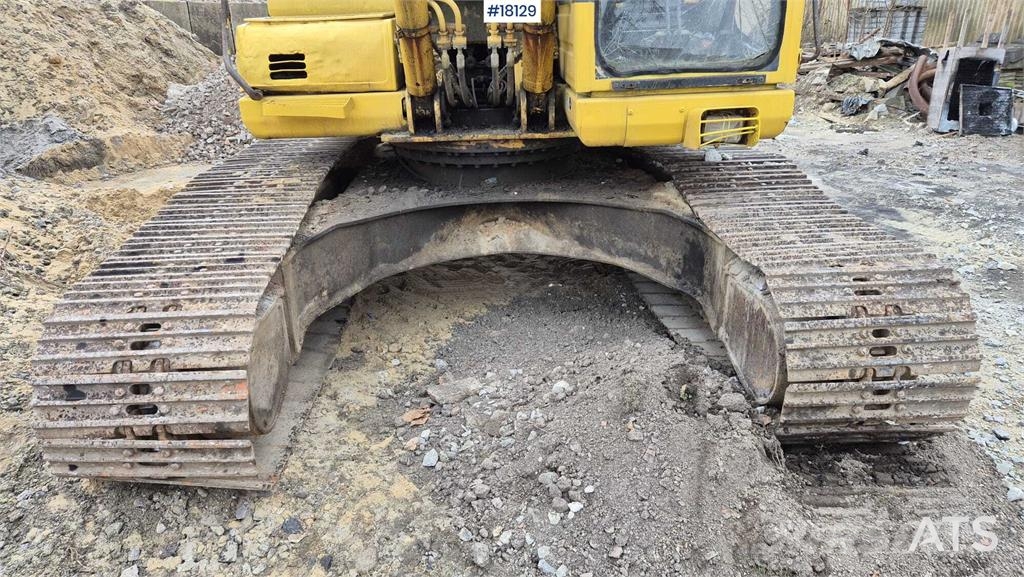 Komatsu PC240LC-8 حفارات زحافة