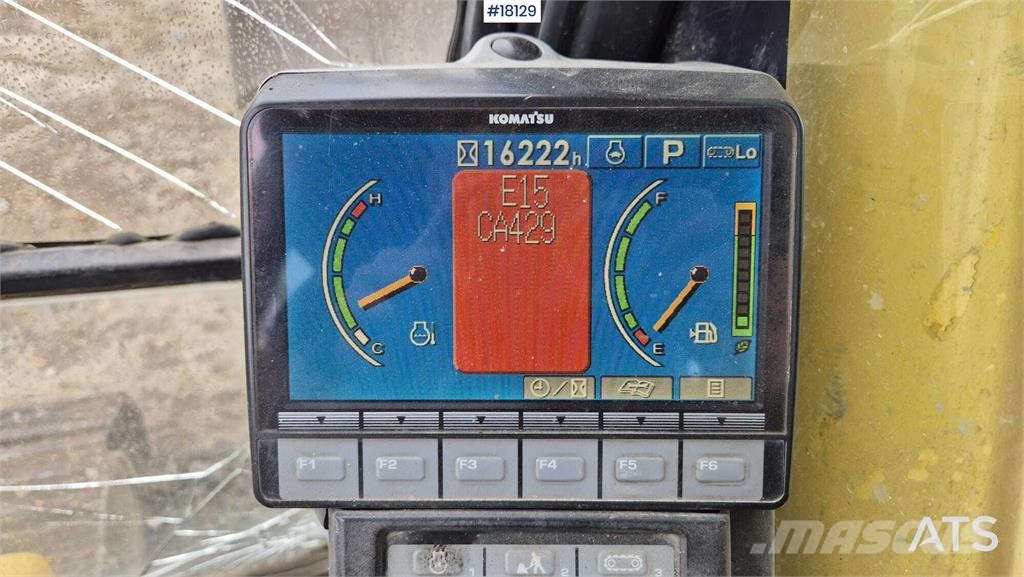 Komatsu PC240LC-8 حفارات زحافة