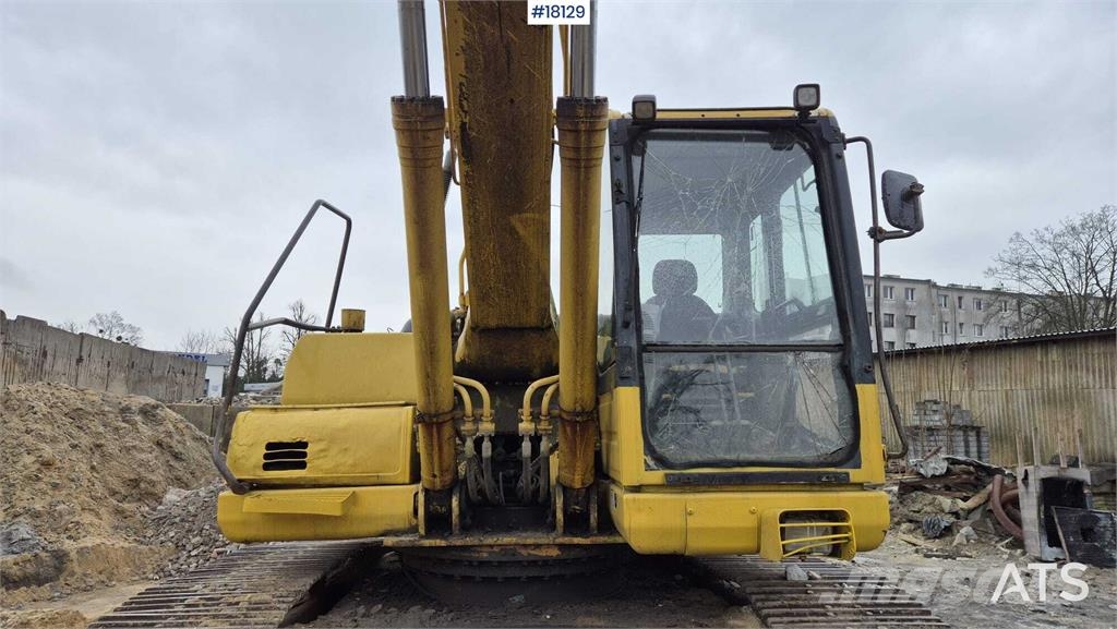 Komatsu PC240LC-8 حفارات زحافة