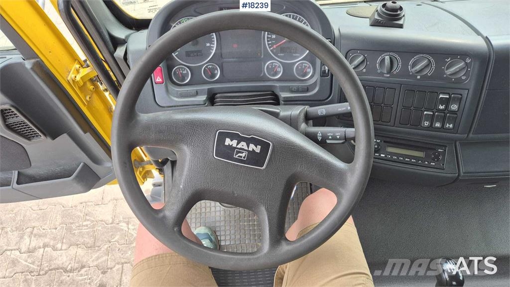 MAN TGL 8.220 Autobasculanta