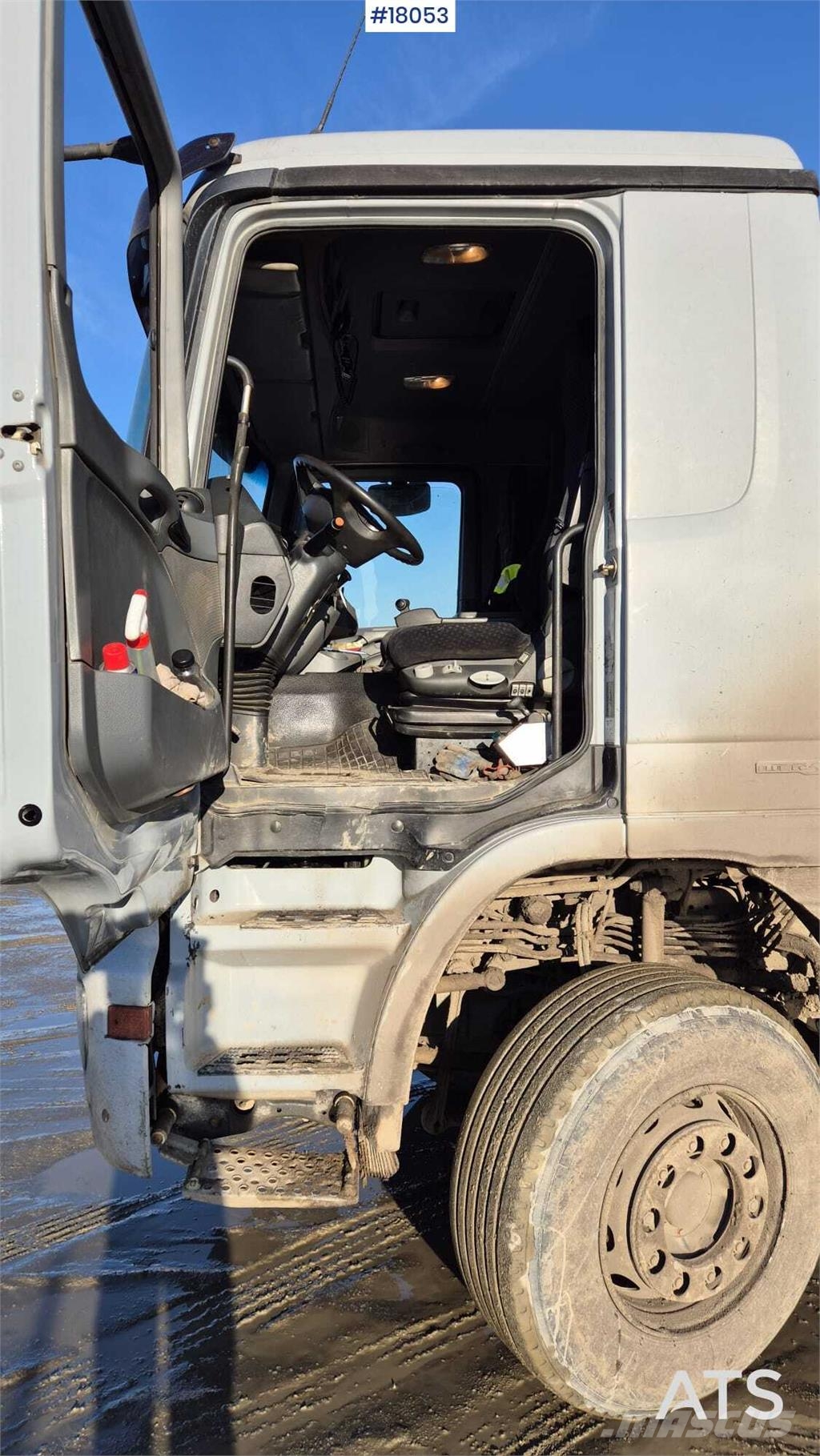 Mercedes-Benz  Camiones bañeras basculantes o volquetes