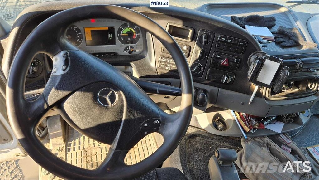 Mercedes-Benz  Camiones bañeras basculantes o volquetes