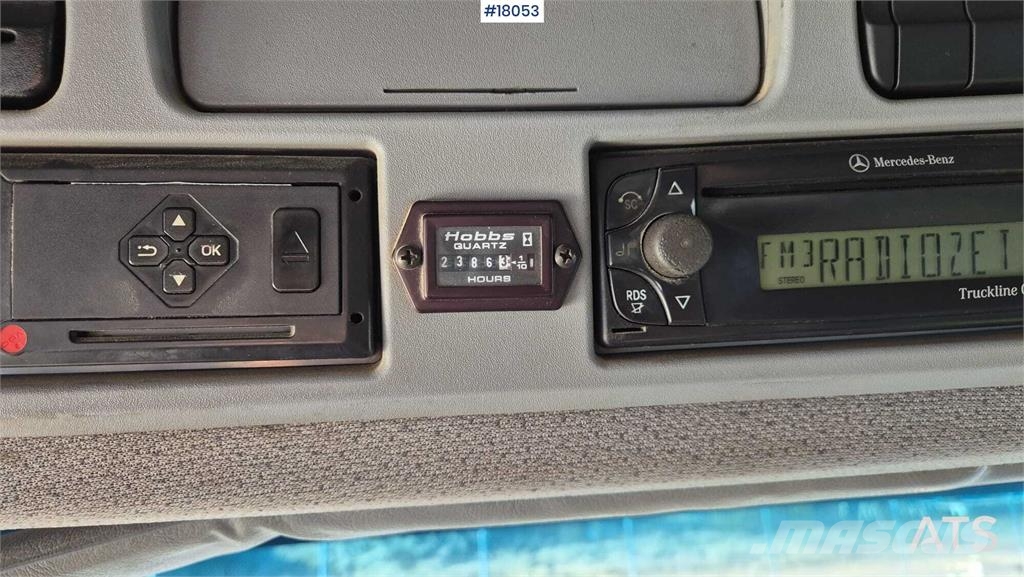 Mercedes-Benz  Camiones bañeras basculantes o volquetes