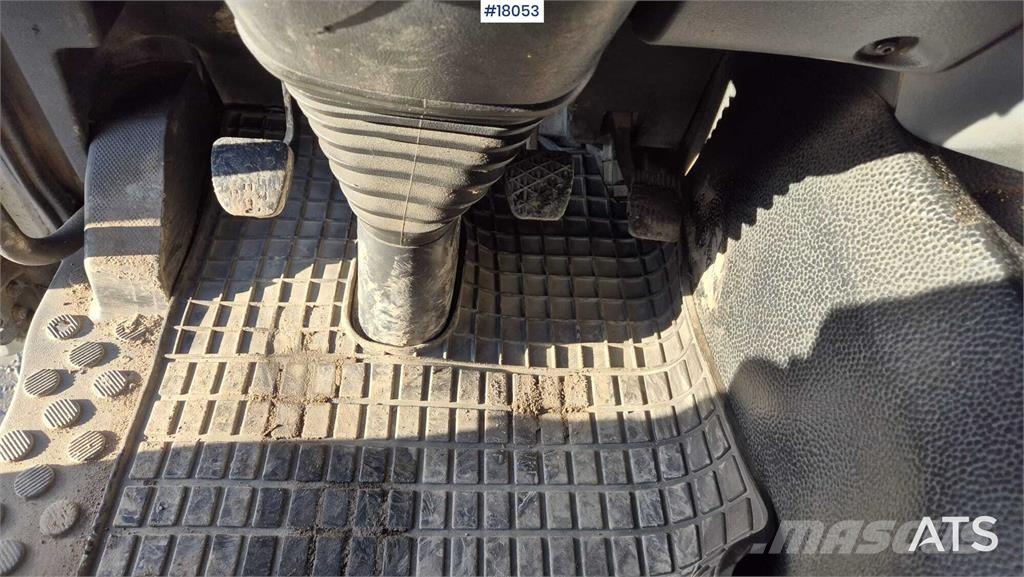 Mercedes-Benz  Camiones bañeras basculantes o volquetes