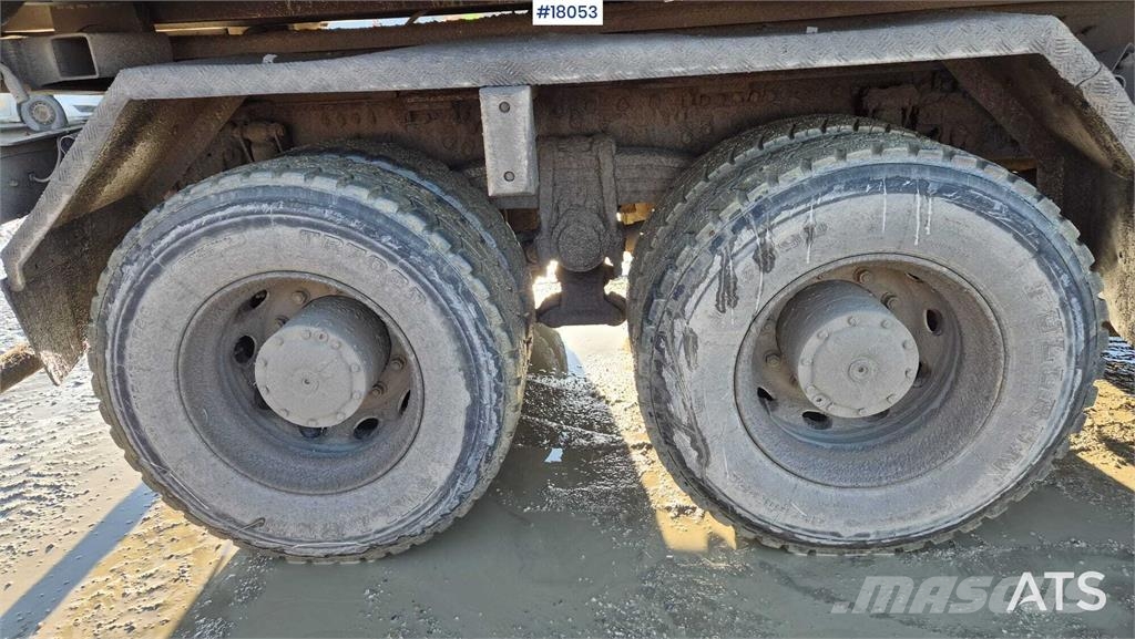 Mercedes-Benz  Camiones bañeras basculantes o volquetes