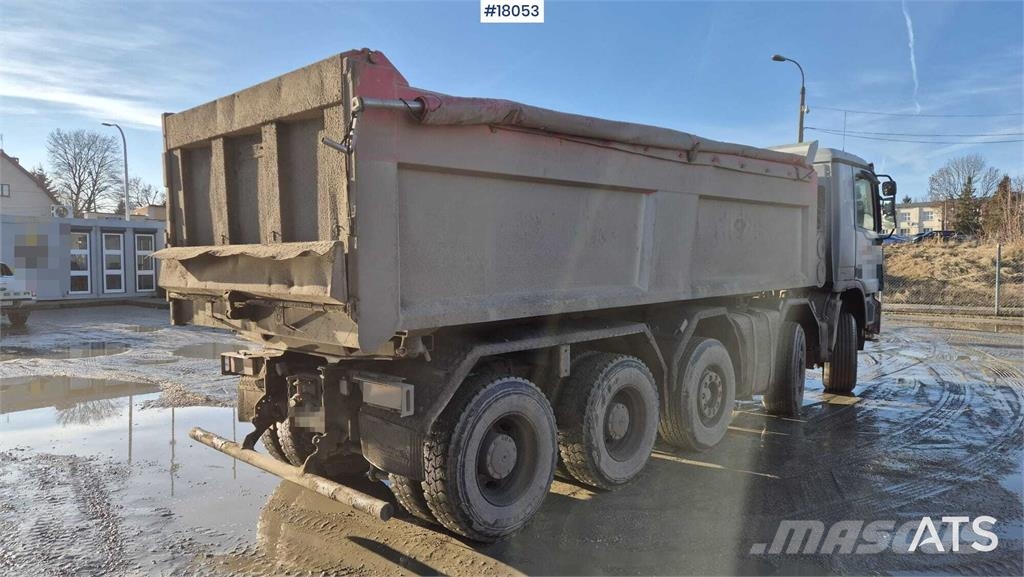 Mercedes-Benz  Camiones bañeras basculantes o volquetes