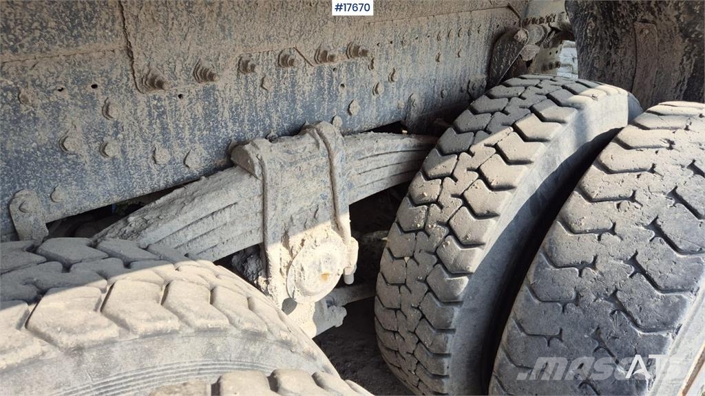 Mercedes-Benz 4140 Camiones bañeras basculantes o volquetes