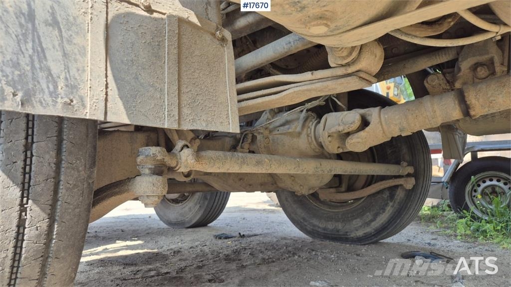 Mercedes-Benz 4140 Camiones bañeras basculantes o volquetes