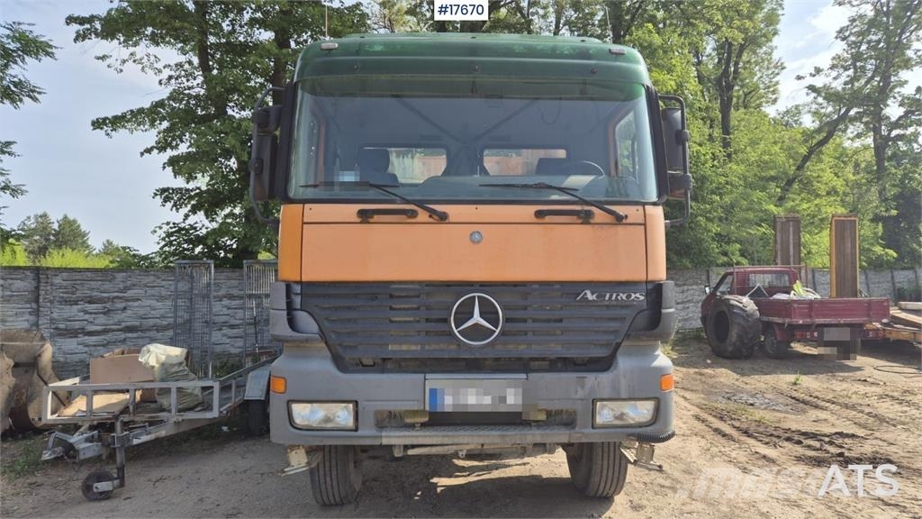 Mercedes-Benz 4140 Camiones bañeras basculantes o volquetes