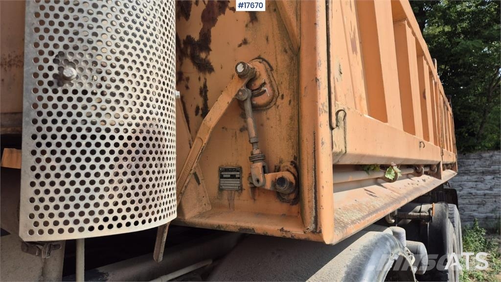 Mercedes-Benz 4140 Camiones bañeras basculantes o volquetes