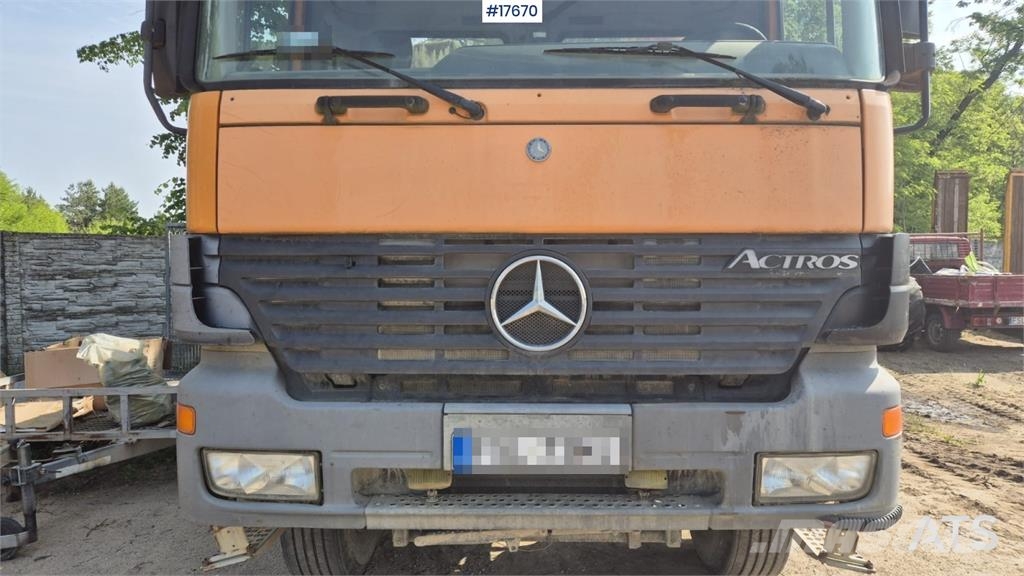 Mercedes-Benz 4140 Camiones bañeras basculantes o volquetes