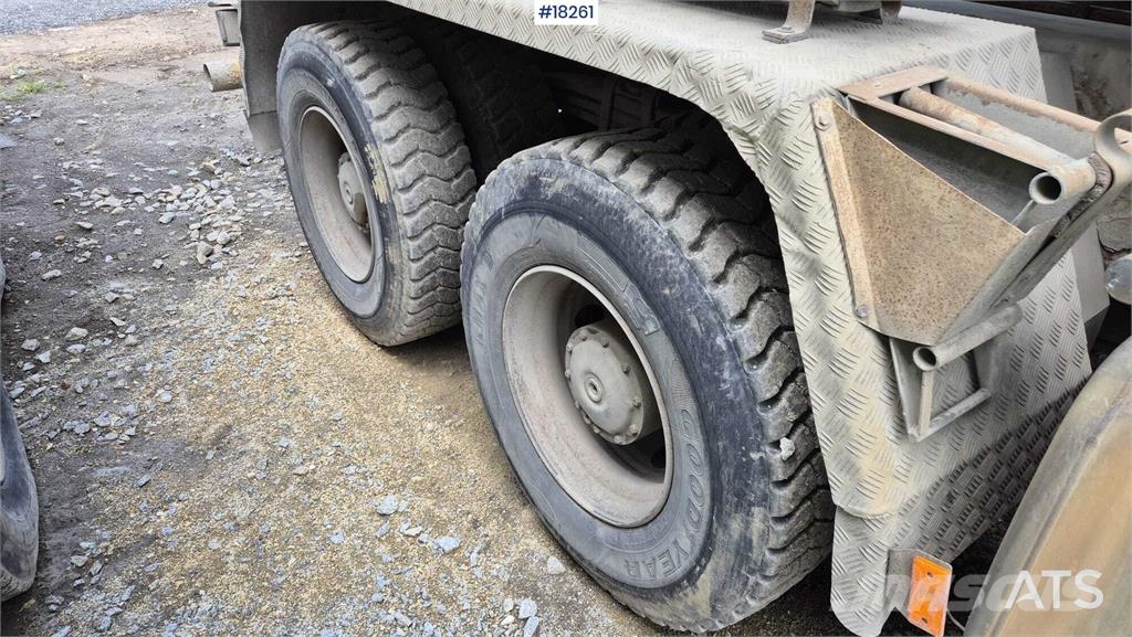 Mercedes-Benz Actros 3236 concrete mixer Camiones hormigonera
